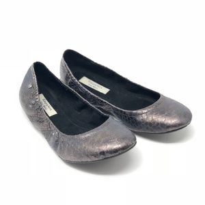 Vera Wang Silver Flats, Size 7, VGC